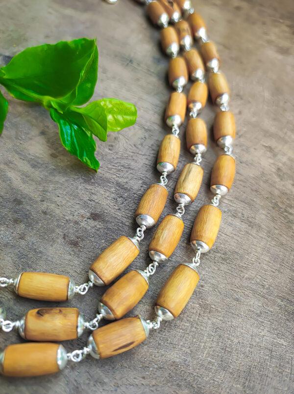 Vaishnava Neckbead - Image 2